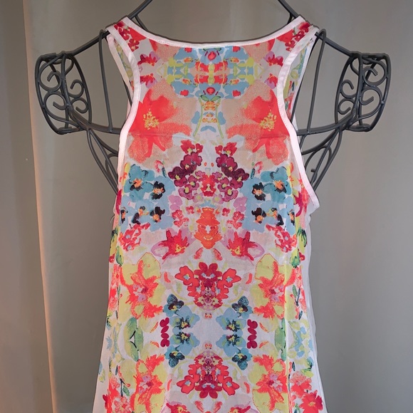 “HAPPY DAZE” 🌸🌞 Multi-Color Floral Shirt - Picture 3 of 5